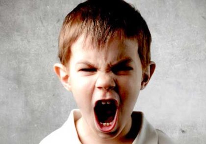 برای کنترل خشم فرزندان چکار باید؟